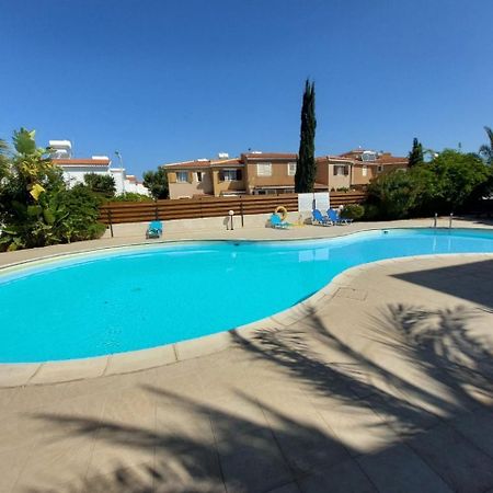 Joanne'S Cosy 1 Bdrm Apt Paphos Exterior photo